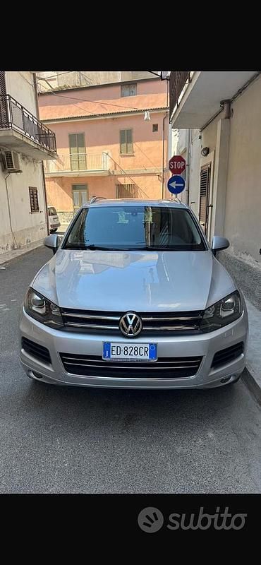 Grigio Usata 2010 VW Touareg SUV | 12.999 € (Buon prezzo) - Immagine 1/4