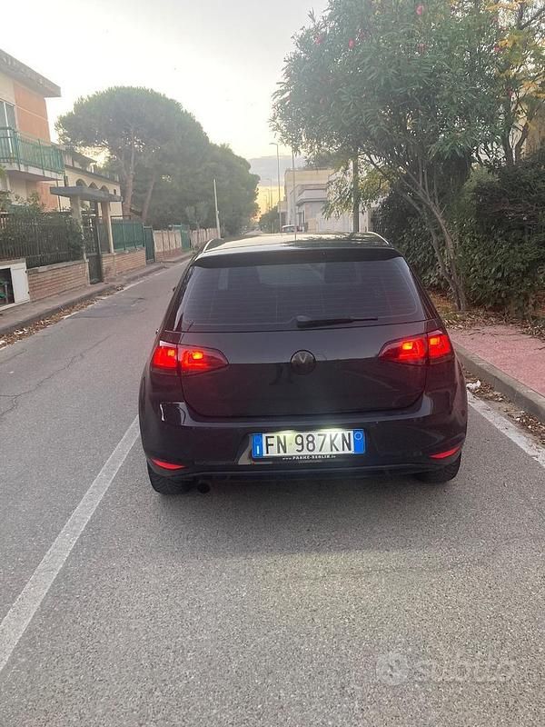Usata VW Golf VII 105 CV (77 kW) 2014 Grigio Berlina