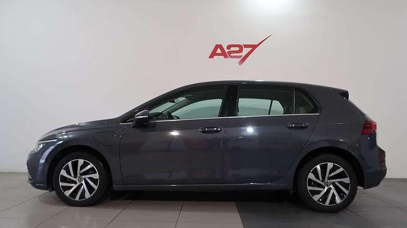 Usata VW Golf VIII Style 204 CV (150 kW) 2022 Grigio scuro Utilitaria