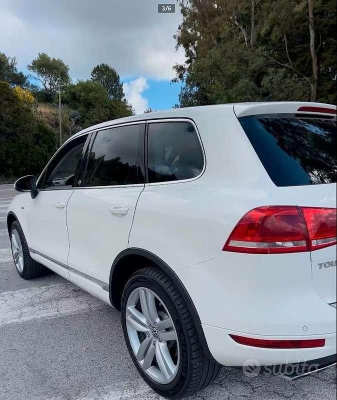 Usata VW Touareg Executive 245 CV (180 kW) 2012 Bianco SUV