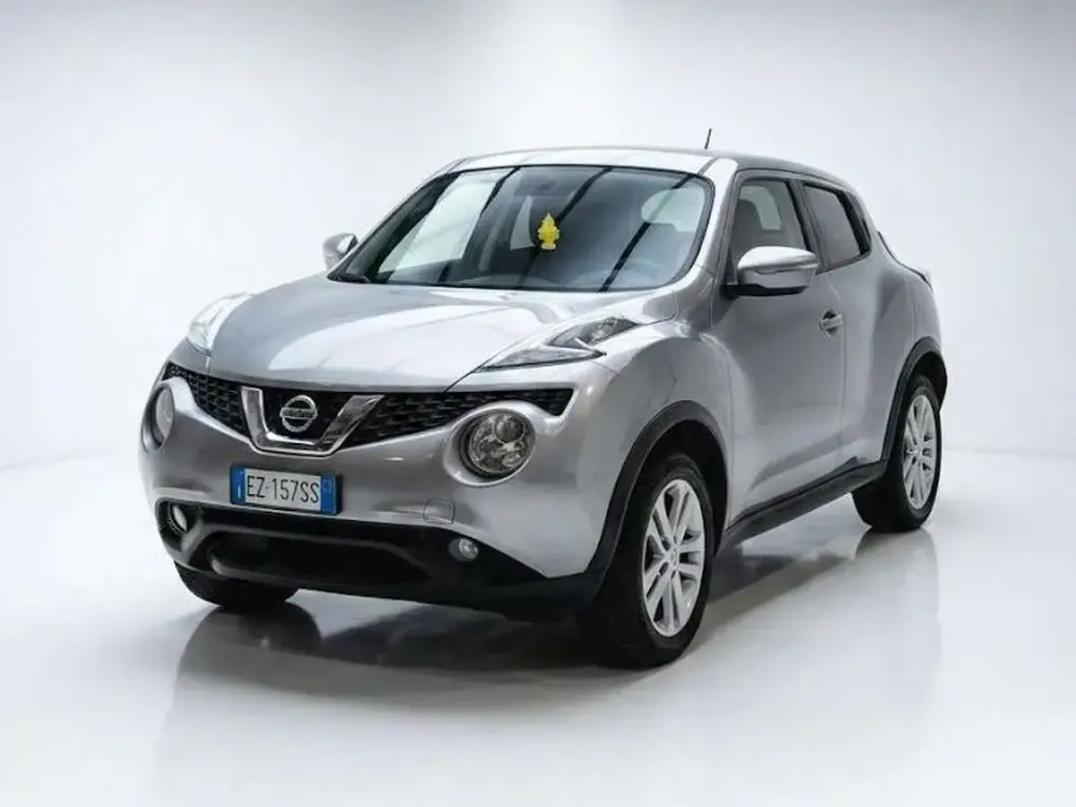 Usata Nissan Juke Acenta 116 CV (85 kW) 2015 Grigio SUV