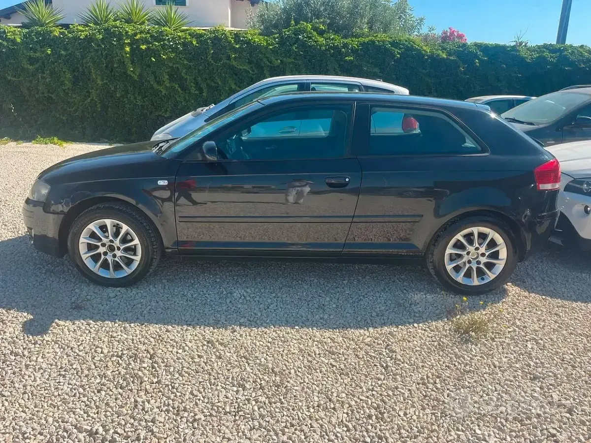 Usata Audi A3 105 CV (77 kW) 2003 Nero Utilitaria