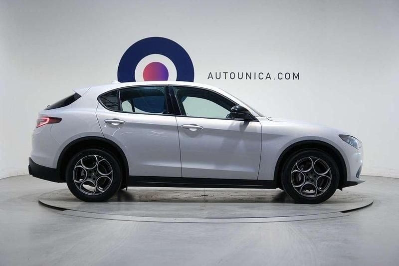 Usata Alfa Romeo Stelvio Sprint 160 CV (117 kW) 2023 Bianco SUV