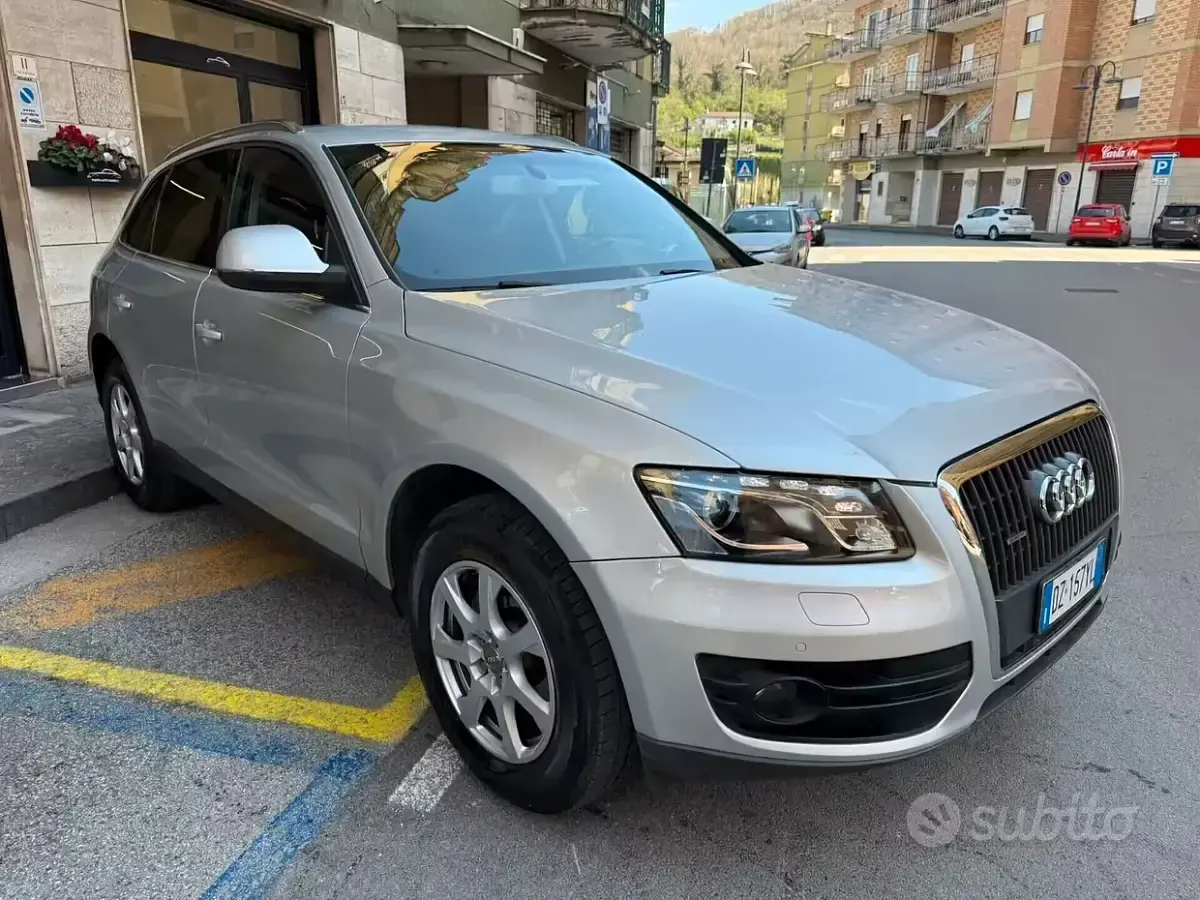 Usata Audi Q5 170 CV (125 kW) 2010 Grigio SUV