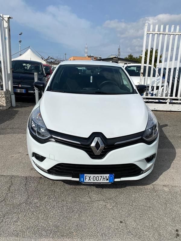 Usata Renault Clio IV Life 76 CV (55 kW) 2019 Bianco Berlina