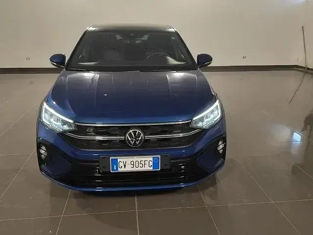 Usata VW Taigo R-line 110 CV (80 kW) 2024 Reef blue SUV