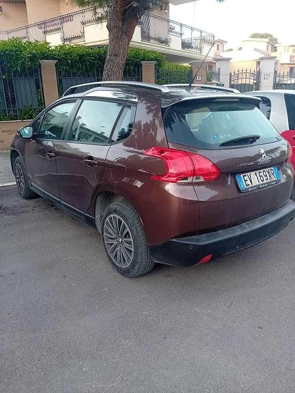 Usata Peugeot 2008 Allure 82 CV (60 kW) 2014 Marrone SUV