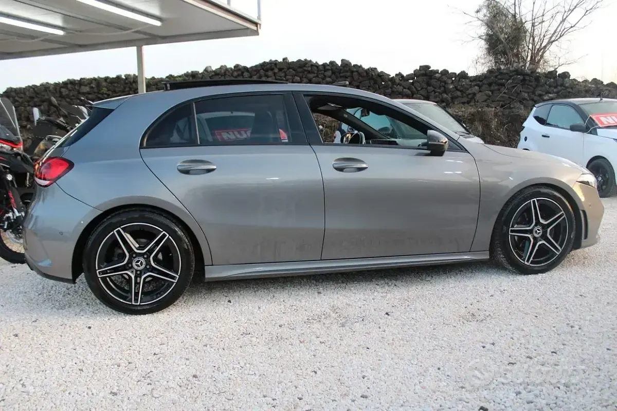 Usata Mercedes A200 Premium 150 CV (110 kW) 2020 Grigio Berlina