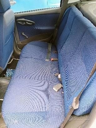 Usata Fiat Punto 73 CV (53 kW) 2003 Grigio Utilitaria