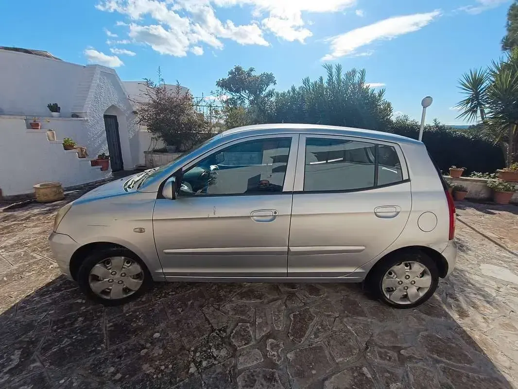 Gebraucht Kia Picanto EX 65 PS (47 kW) 2005 Silber Kleinwagen