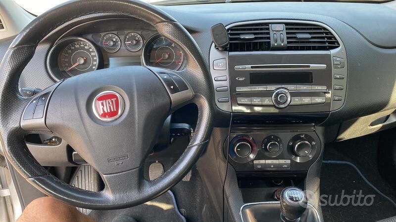 Usata Fiat Bravo 105 CV (77 kW) 2014 Grigio Utilitaria
