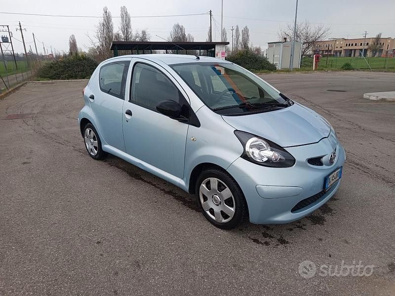 Usata Toyota Yaris 2007 Utilitaria