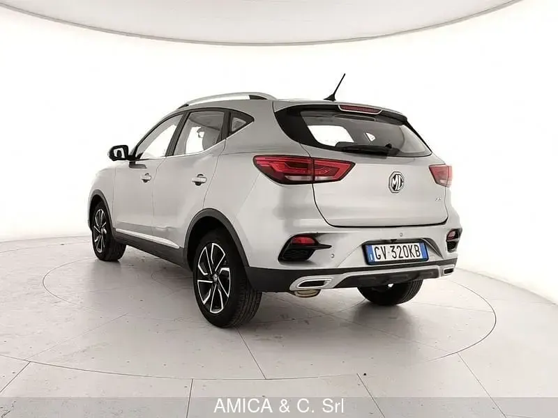 Usata MG ZS Luxury 106 CV (77 kW) 2024 Grigio SUV