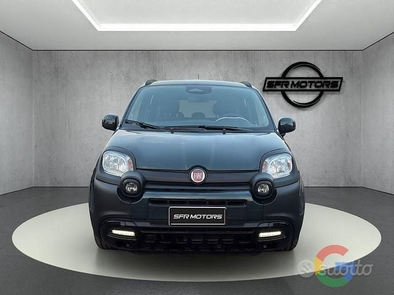 Usata Fiat Panda Cross Cross 70 CV (51 kW) 2025 Utilitaria