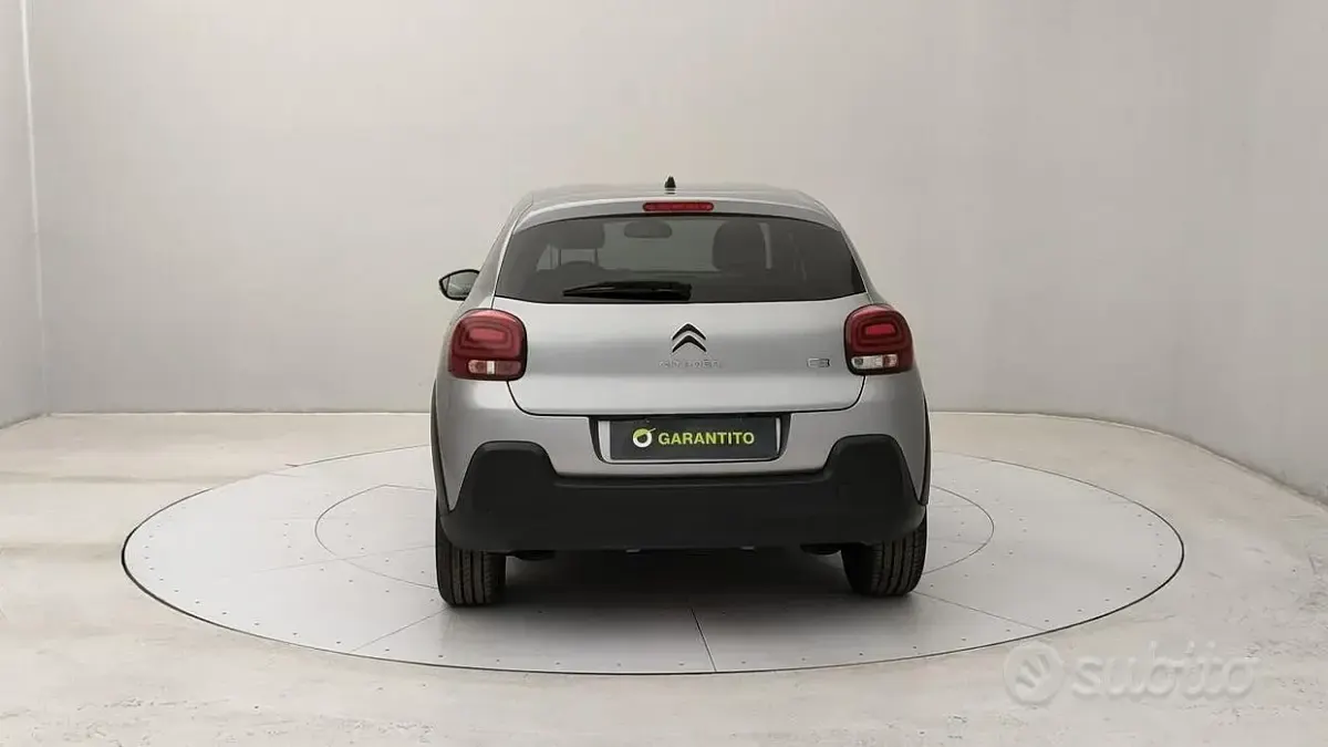 Usata Citroën C3 PureTech 110 CV (80 kW) 2024 Grigio Berlina