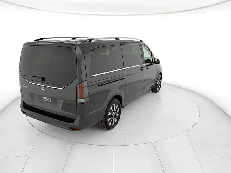 Usata Mercedes V300 Avantgarde 236 CV (173 kW) 2025 Grigio Monovolume