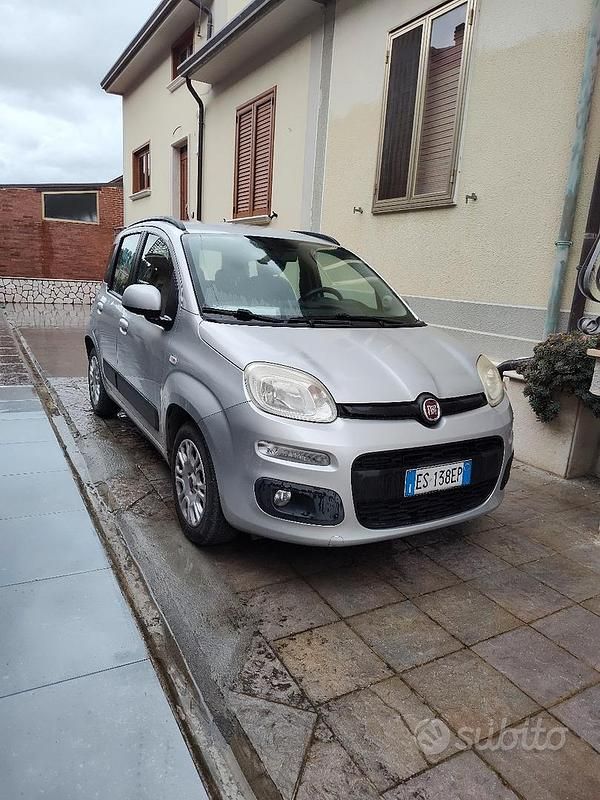 Usata Fiat Panda Lounge 69 CV (50 kW) 2013 Grigio Utilitaria