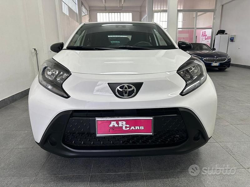 Usata Toyota Aygo X Active 72 CV (52 kW) 2024 Bianco SUV