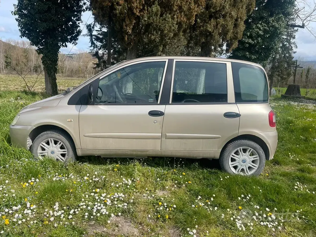 Usata Fiat Multipla 103 CV (75 kW) 2009 Monovolume