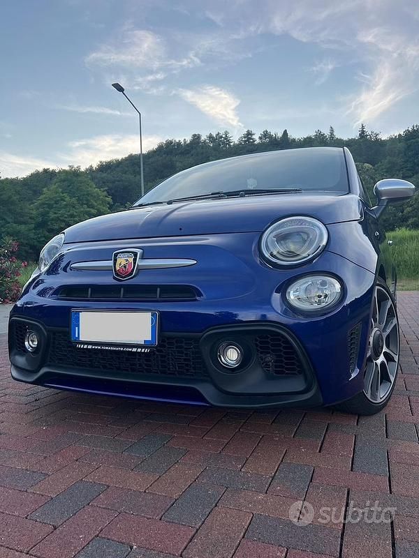 Usata Abarth 595C 180 CV (132 kW) 2016 Blu Cabrio