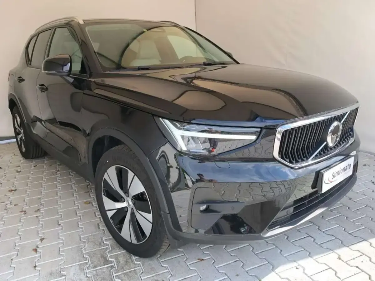 Usata Volvo XC40 Core 197 CV (144 kW) 2022 Nero SUV
