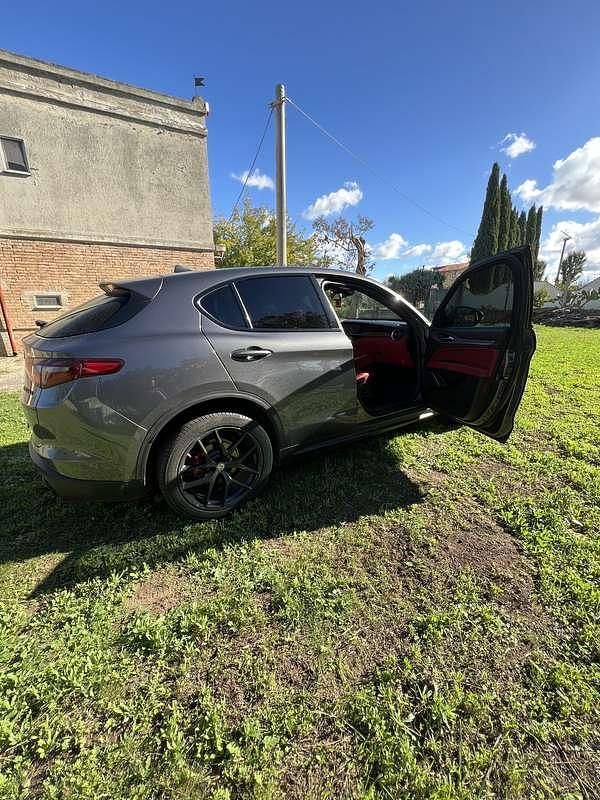 Usata Alfa Romeo Stelvio 209 CV (153 kW) 2018 SUV