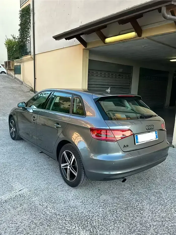 Usata Audi A3 Attraction 110 CV (80 kW) 2016 Grigio Berlina