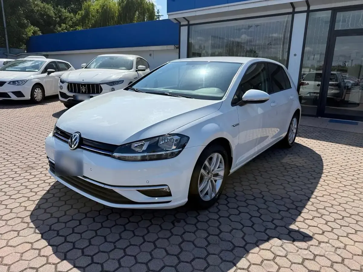 Usata VW Golf VII Business 131 CV (96 kW) 2019 Bianco Berlina