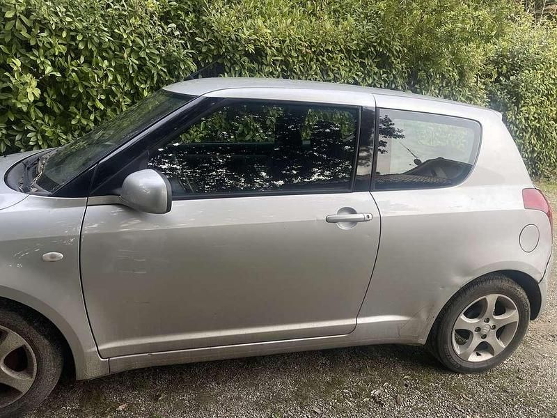 Usata Suzuki Swift GL 69 CV (50 kW) 2007 Berlina