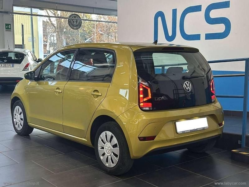Usata VW up! move up! 60 CV (44 kW) 2018 Oro Utilitaria