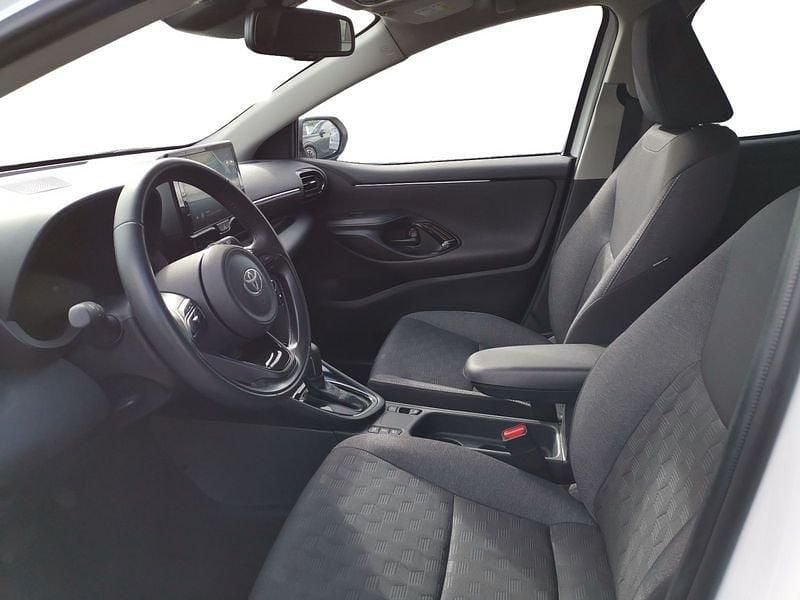 Usata Toyota Yaris Hybrid Trend 116 CV (85 kW) 2025 Bianco Utilitaria