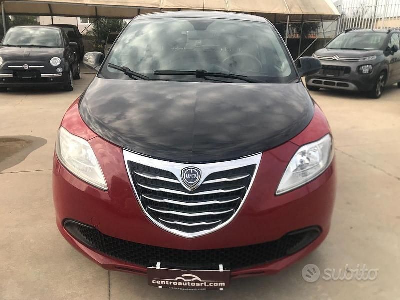 Usata Lancia Ypsilon S 69 CV (50 kW) 2012 Rosso Utilitaria