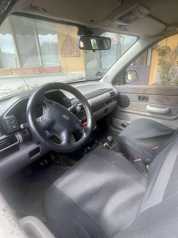 Usata Land Rover Freelander 111 CV (81 kW) 2002 Grigio SUV