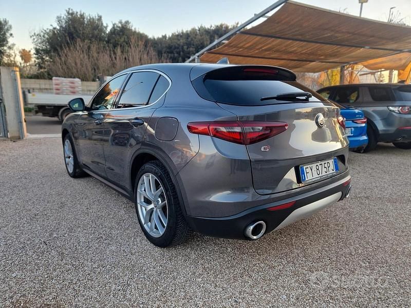 Usata Alfa Romeo Stelvio Veloce 210 CV (154 kW) 2020 Grigio SUV
