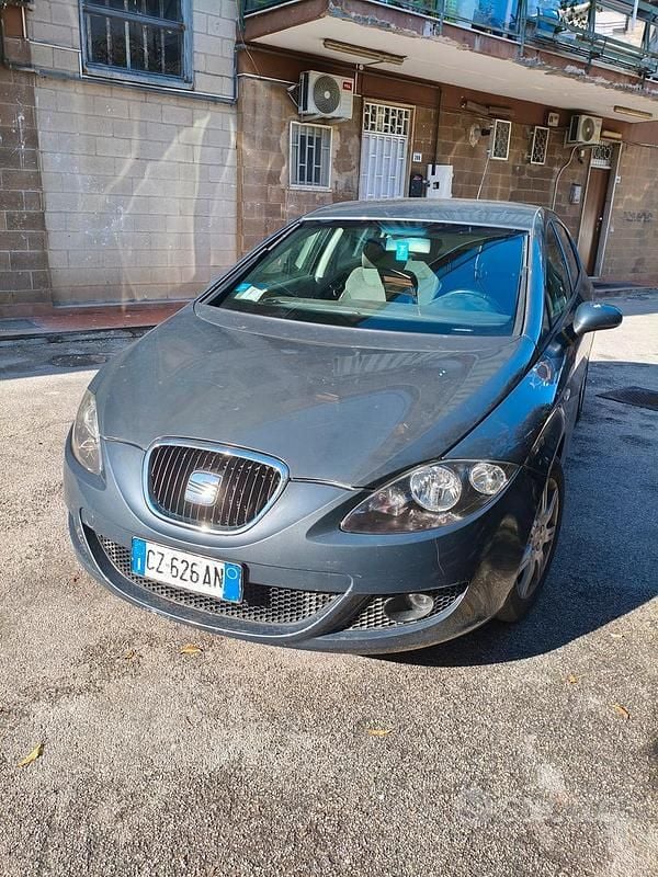 Occasion Seat Leon 102 ch (75 kW) 2007 Gris Citadine