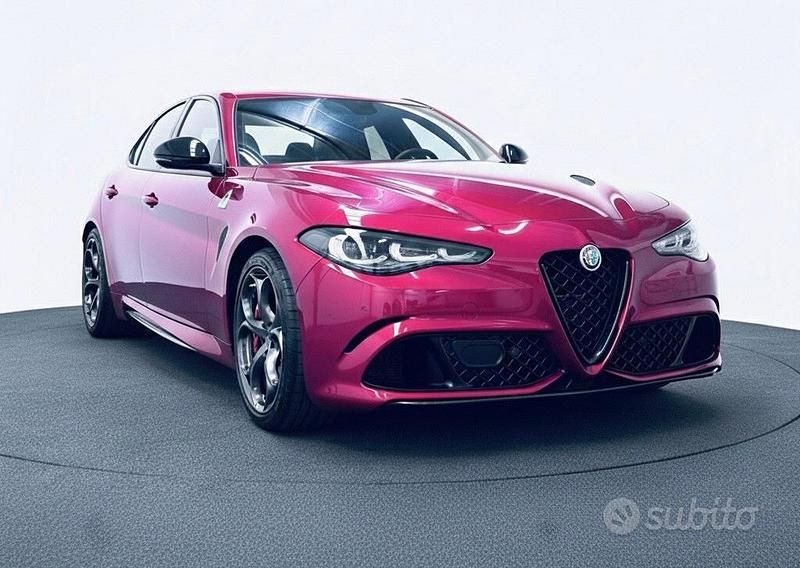 Rosso Nuova 2025 Alfa Romeo Giulia Quadrifoglio Tre volumi | 99.000 € (Molto cara) - Immagine 1/4