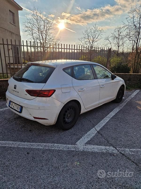 Usata Seat Leon Business 110 CV (80 kW) 2016 Berlina