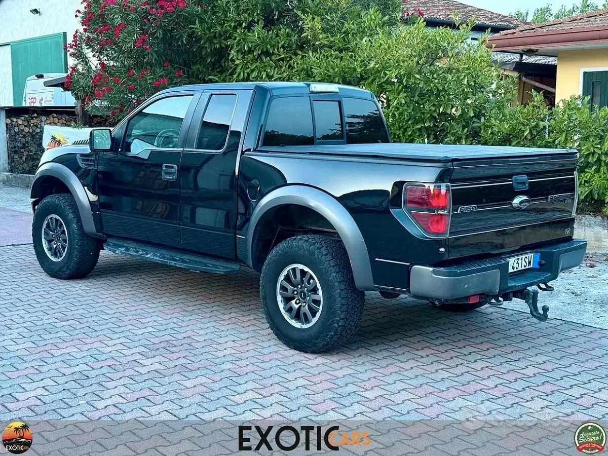 Usata Ford V8 Raptor 416 CV (305 kW) 2011 Nero SUV