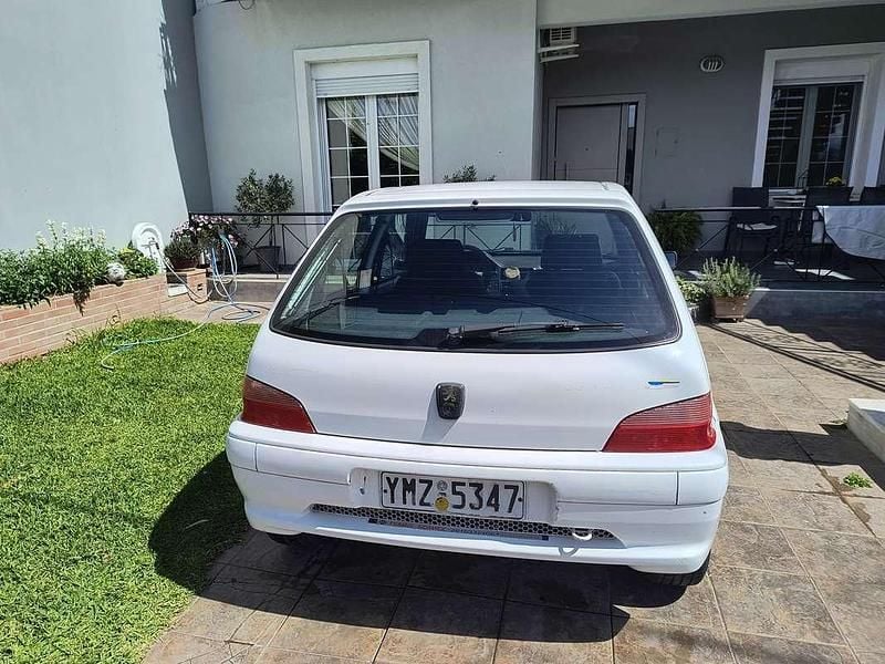 Gebraucht Peugeot 106 101 PS (74 kW) 1998 Weiß Kleinwagen