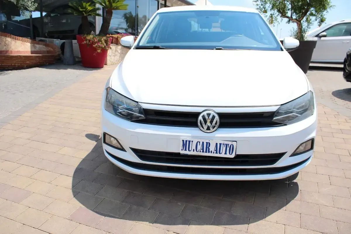 Usata VW Polo Comfortline 65 CV (47 kW) 2018 Bianco Utilitaria