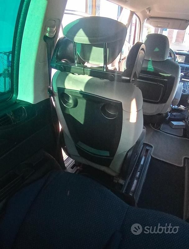 Usata Peugeot 807 163 CV (119 kW) 2013 Grigio Monovolume