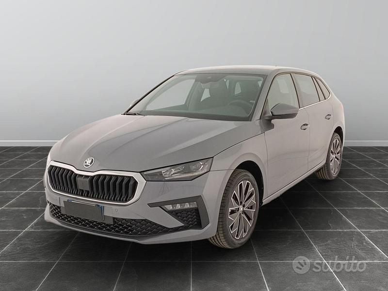 Usata Skoda Scala Selection 116 CV (85 kW) 2024 Grigio Utilitaria