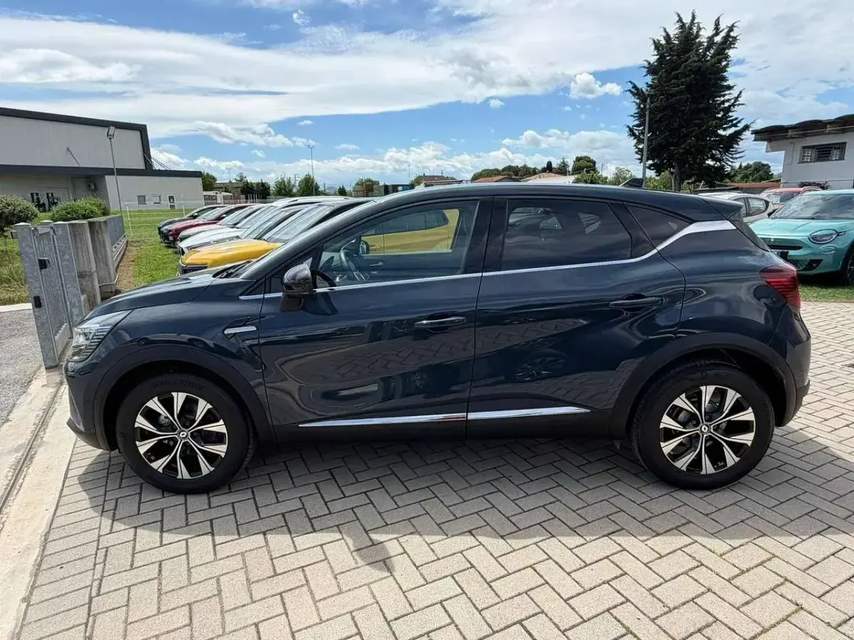 Usata Renault Captur Techno 91 CV (66 kW) 2023 Blu/azzurro SUV