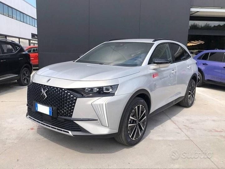 Nuova DS Automobiles DS7 Crossback 2025 Grigio SUV