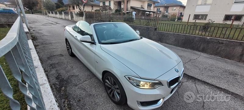 Usata BMW 220 Luxury Line 190 CV (139 kW) 2016 Bianco Cabrio