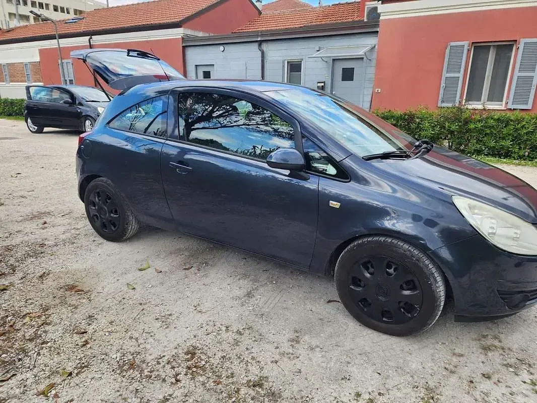 Usata Opel Corsa 109 CV (80 kW) 2008 Utilitaria