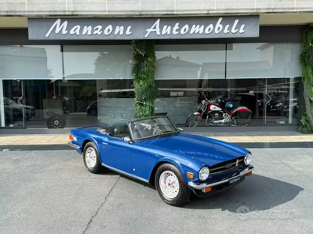 Usata Triumph TR6 150 CV (110 kW) 1970 Blu Cabrio