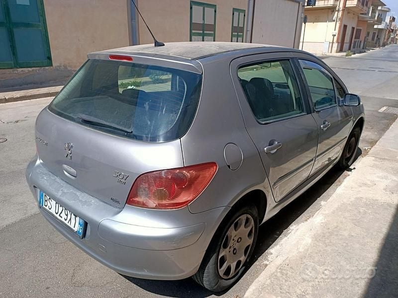 Usata Peugeot 307 2001 Utilitaria