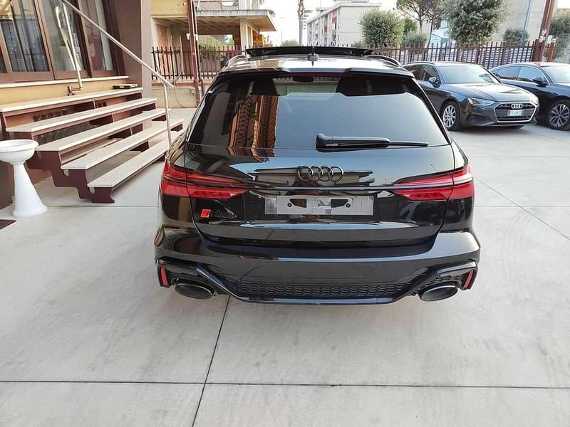 Usata Audi RS6 Ambiente 600 CV (441 kW) 2022 Nero Station wagon