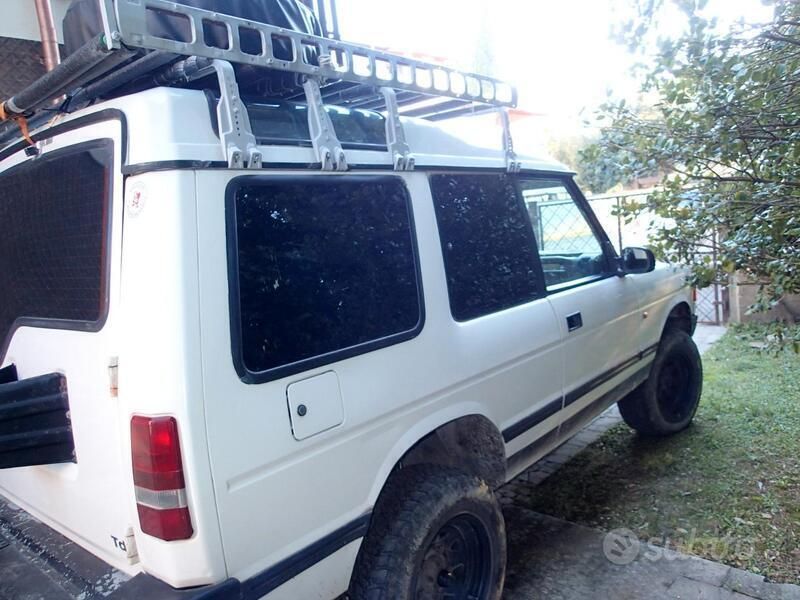 Usata Land Rover Discovery 113 CV (83 kW) 1995 Bianco SUV
